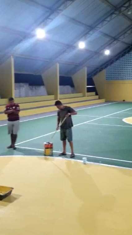 Camacã: Prefeitura faz manutenção de campos de futebol, pinturas em quadras e recebe jogos escolares